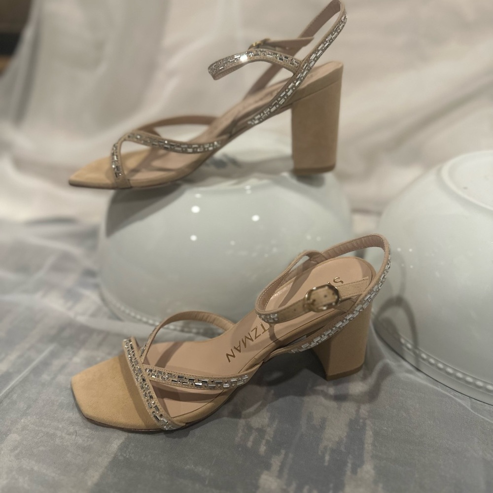 Stuart Weitzman - Picture 3 of 6